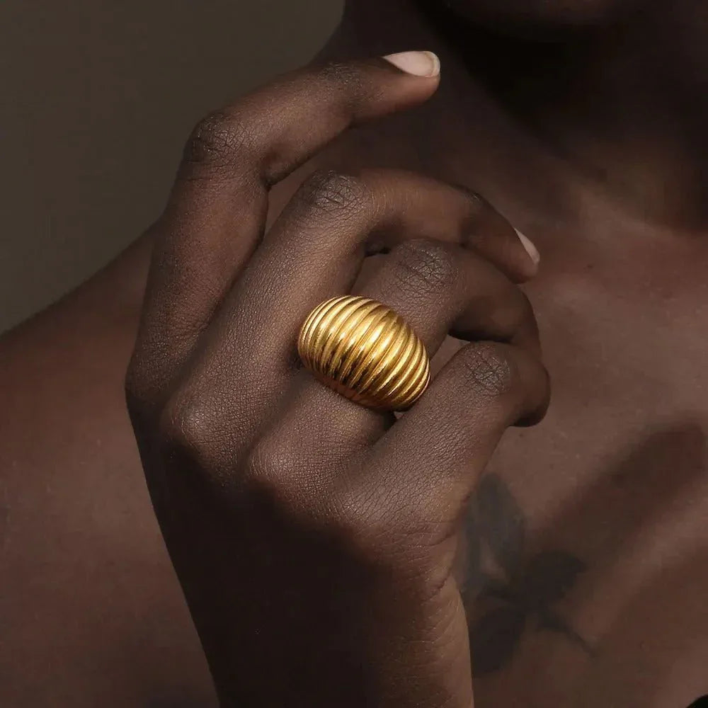 The Golden Meridian | The World Symbolic Ring - Tarotara